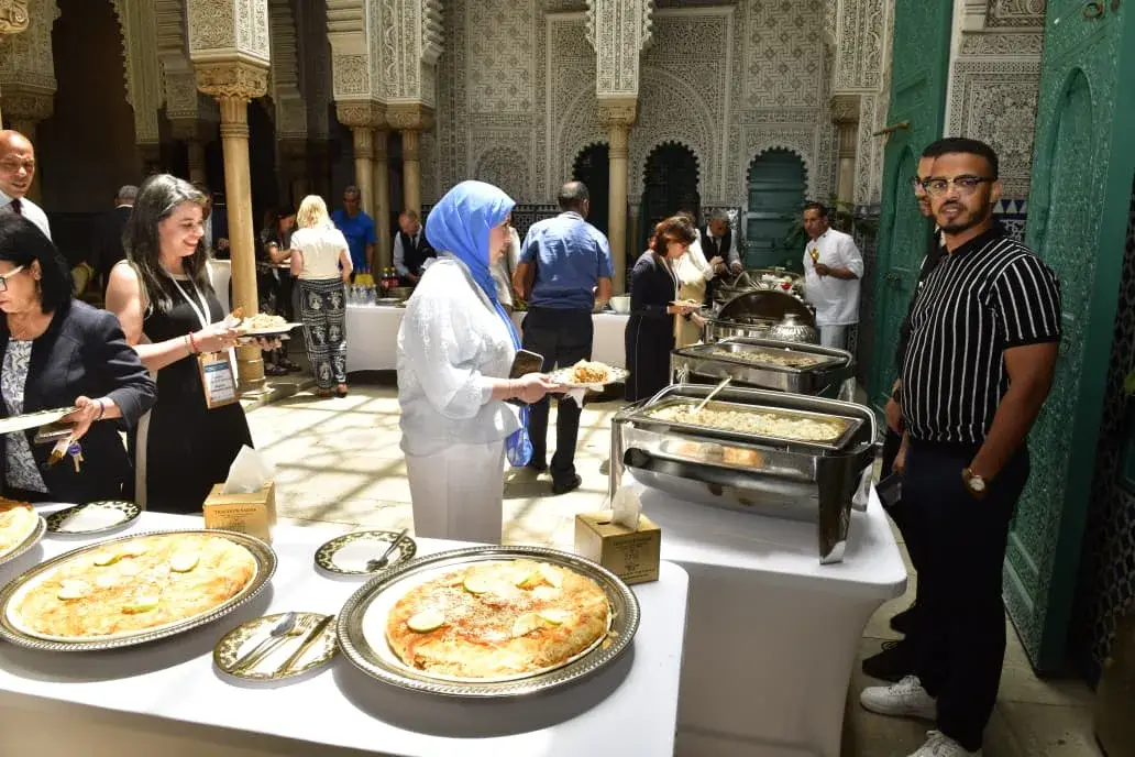 Buffet déjeuner d'affaires à Casablanca avec service à l'assiette