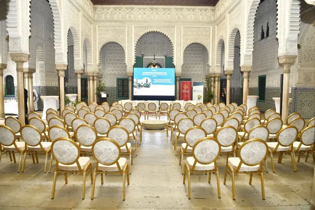 Salle de séminaire d'entreprise à Casablanca aménagée pour une journée de conférence
